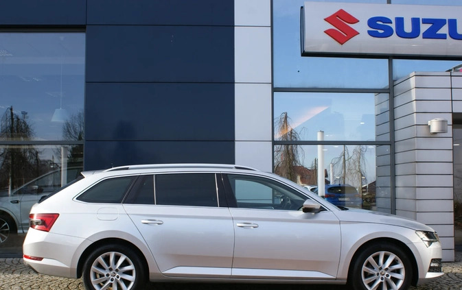 Skoda Superb cena 106900 przebieg: 54499, rok produkcji 2019 z Świerzawa małe 704